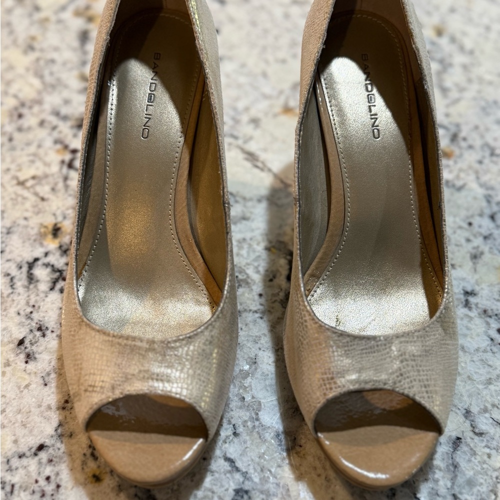 Bandolino Women's Elegant Beige - Gold Peep Toe Heels